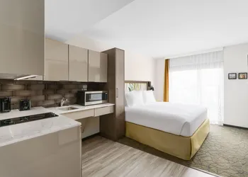 TownePlace Suites by Marriott New York Manhattan/Chelsea hotel thumbnail 6