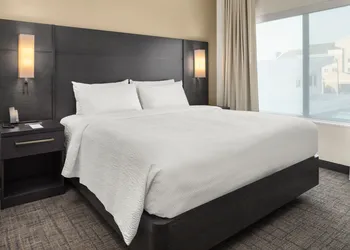 Residence Inn by Marriott East Peoria hotel thumbnail 2