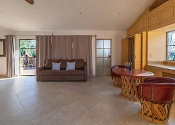 Hotel Casa Las Palmas hotel thumbnail 6
