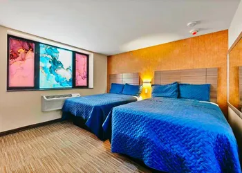 Casa Blanca Hotel Brooklyn hotel thumbnail 7