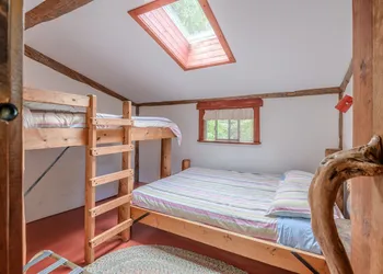 Woods End Landing hotel thumbnail 3