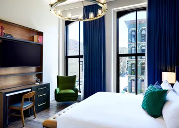 The Grady hotel thumbnail 8