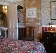 Pimblett's Downtown Toronto B&B hotel detail image 4