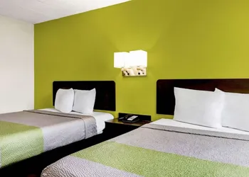 Motel 6 Indianapolis, IN hotel thumbnail 5