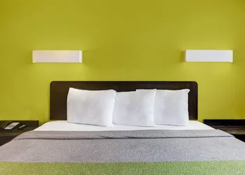 Motel 6 Indianapolis, IN hotel thumbnail 7