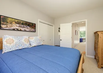 Trademark Condo Short Walk to Shuttle by RedAwning hotel thumbnail 6