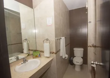Hotel Playa Caracol hotel thumbnail 7