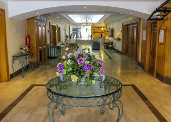Hafersons Inn Hotel & Suites hotel thumbnail 3