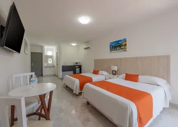 Hotel Imperial Laguna Faranda hotel thumbnail 6