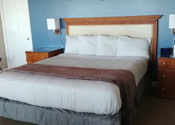 Sunrise Sands hotel thumbnail 2