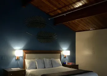 Sunrise Sands hotel thumbnail 3