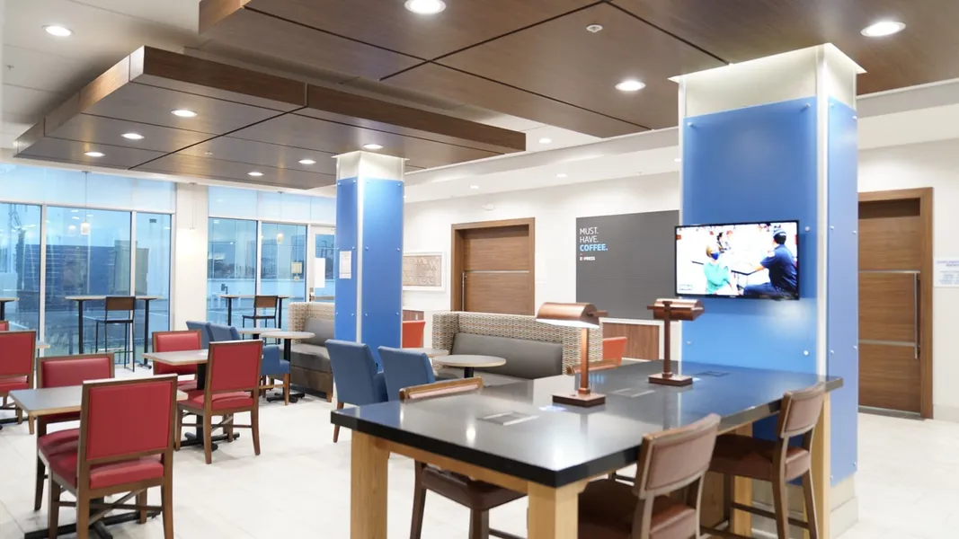 Holiday Inn Express & Suites Dallas Central Market Center by IHG hotel detail image 2