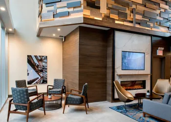 TownePlace Suites by Marriott New York Long Island City/Manhattan View hotel thumbnail 3