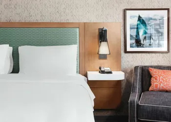 Hampton Inn Bellingham Airport hotel thumbnail 7