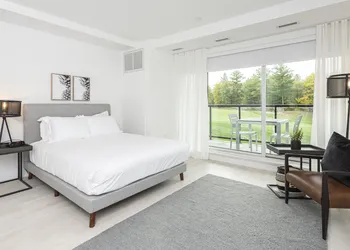 Muskoka Bay Resort hotel thumbnail 5