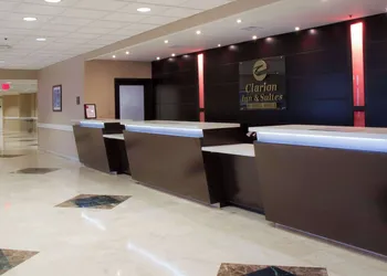 Clarion Inn & Suites Miami International Airport hotel thumbnail 3