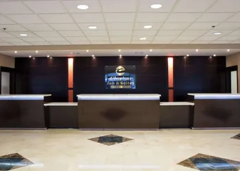Clarion Inn & Suites Miami International Airport hotel thumbnail 4