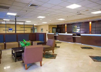 Clarion Inn & Suites Miami International Airport hotel thumbnail 5