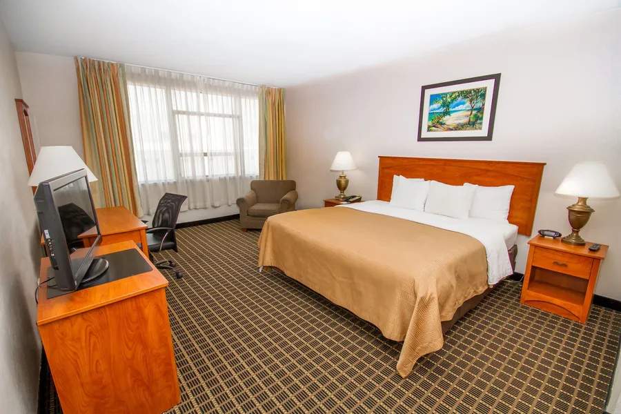Clarion Inn & Suites Miami International Airport hotel detail image 6