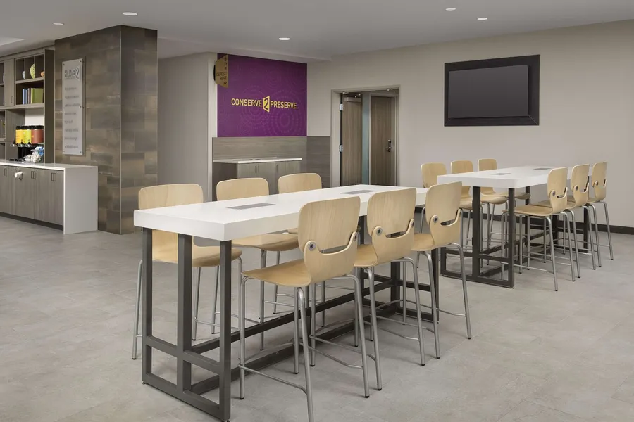 Home2 Suites by Hilton Fort Myers Airport hotel detail image 2