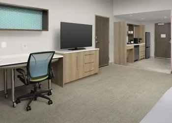 Home2 Suites by Hilton Fort Myers Airport hotel thumbnail 8