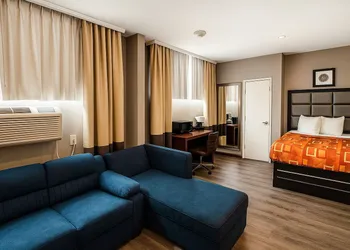 Hotel Pergola JFK Airport hotel thumbnail 5