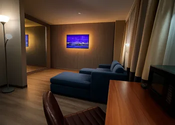 Hotel Pergola JFK Airport hotel thumbnail 6