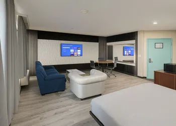 Hotel Pergola JFK Airport hotel thumbnail 8