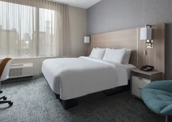 TownePlace Suites by Marriott New York Brooklyn hotel thumbnail 4