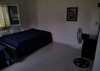 Room-lodging and Camping the Island hotel thumbnail 5