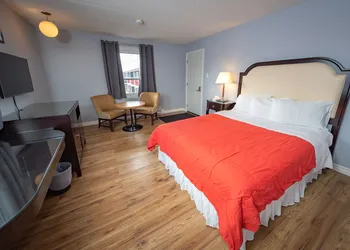 Choice Inn by the Falls hotel thumbnail 3