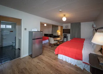 Choice Inn by the Falls hotel thumbnail 4