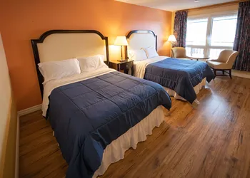 Choice Inn by the Falls hotel thumbnail 8