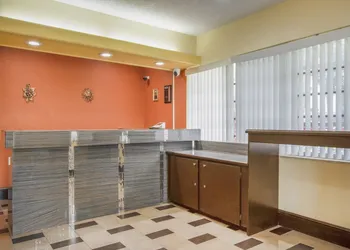 OYO Superior Budget Inn Bartow hotel thumbnail 2