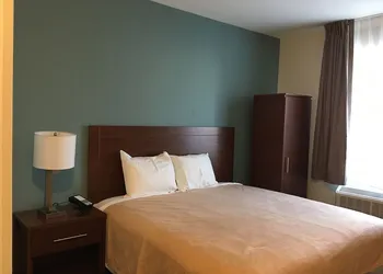 Magna Hotel hotel thumbnail 2