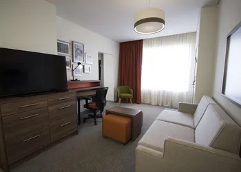 Fiesta Inn Suites Aeropuerto del Bajío hotel thumbnail 8