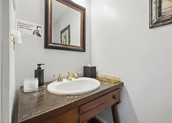 Carriage Way Centennial hotel thumbnail 7
