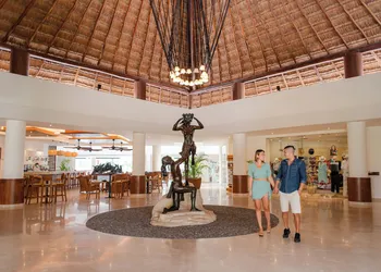The Reef Coco Beach Resort & Spa- Optional All Inclusive hotel thumbnail 2