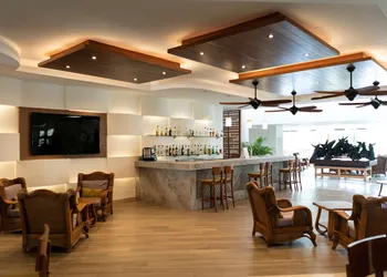 The Reef Coco Beach Resort & Spa- Optional All Inclusive hotel thumbnail 3