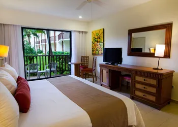 The Reef Coco Beach Resort & Spa- Optional All Inclusive hotel thumbnail 7