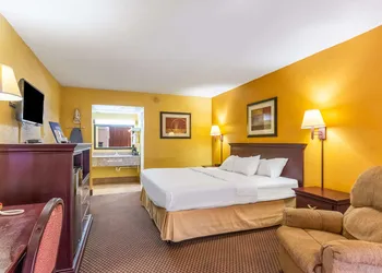 Americas Best Value Inn Elk City hotel thumbnail 8