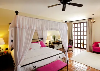 Guaycura Boutique Hotel Beach Club & Spa hotel thumbnail 8