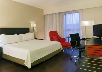 Fiesta Inn Leon hotel thumbnail 6