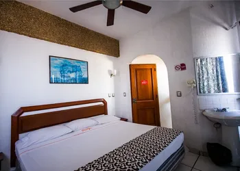 Hotel Candilejas Playa hotel thumbnail 7