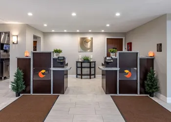Comfort Suites St. Louis - Sunset Hills hotel thumbnail 4