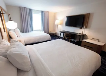 Fairfield Inn & Suites by Marriott Fond du Lac hotel thumbnail 5