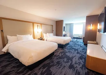 Fairfield Inn & Suites by Marriott Fond du Lac hotel thumbnail 6