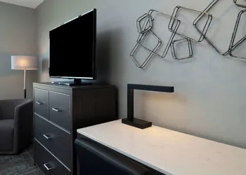 Fairfield Inn & Suites by Marriott Boston Medford hotel thumbnail 7