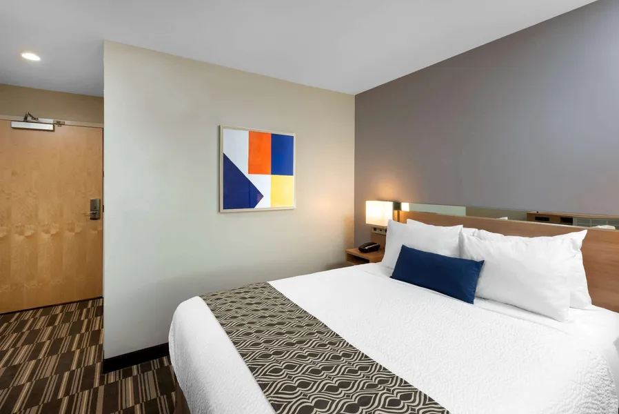 Microtel Inn & Suites by Wyndham Farmington hotel detail image 6