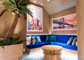Margaritaville Resort Times Square hotel thumbnail 2